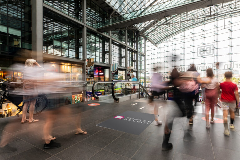 Ground Poster – Bodenwerbung in Berlin